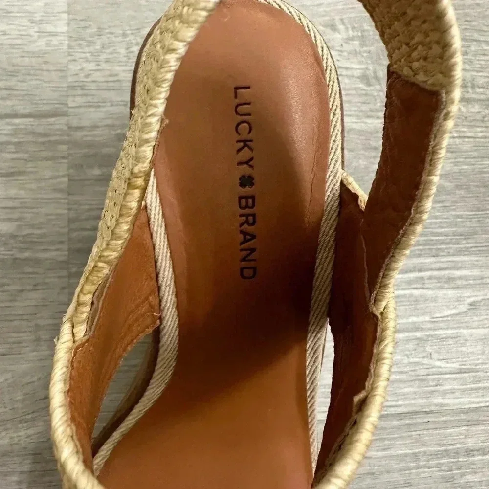Lucky Brand cream and tan sandals with a wooden wedge heel #summer size 7.5